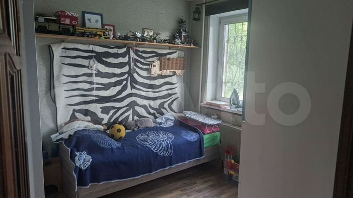 4-к. квартира, 57 м², 1/5 эт.