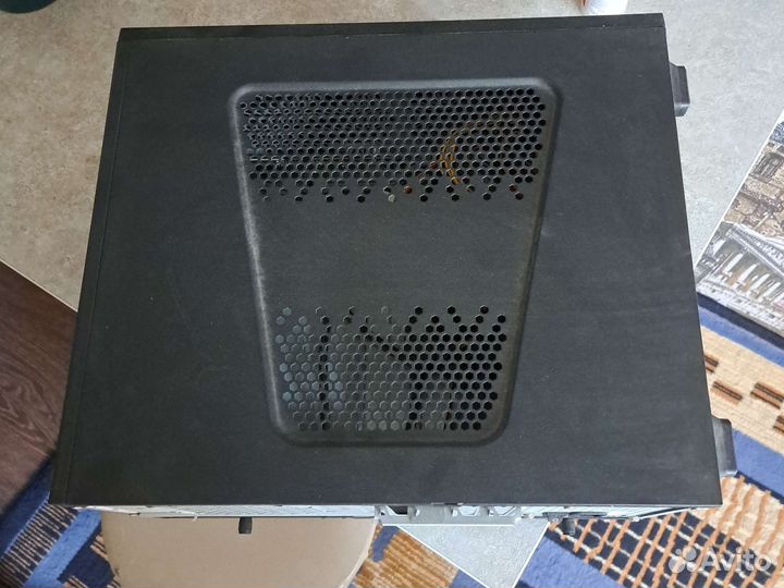 Подставка с охлаждением