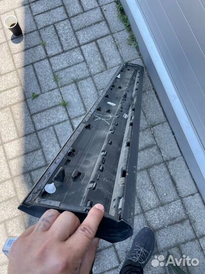 Накладка двери передняя левая Audi Q5