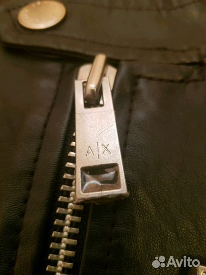 Куртка Armani Армани новая 46-48 демисезон