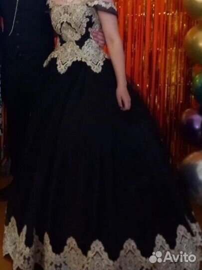 Вечернее платье