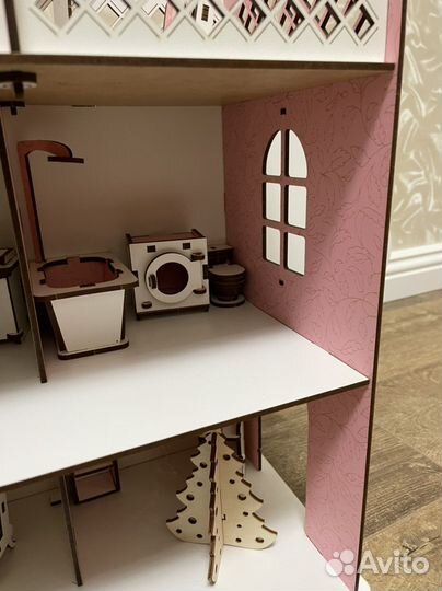 Домик кукольный