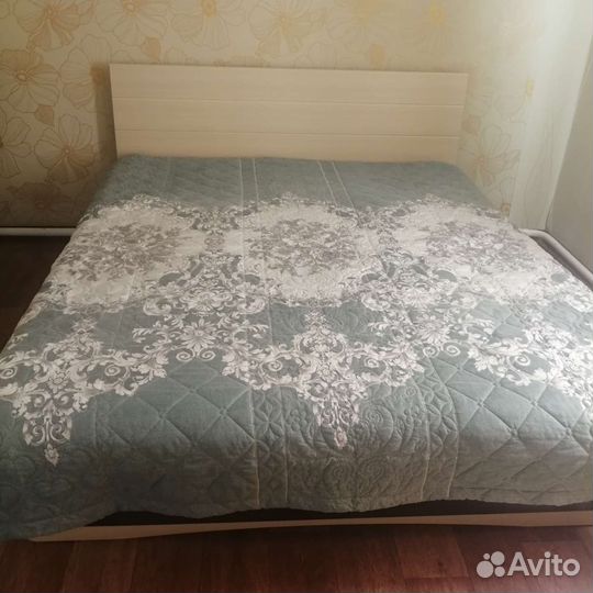 Спальный гарнитур бу