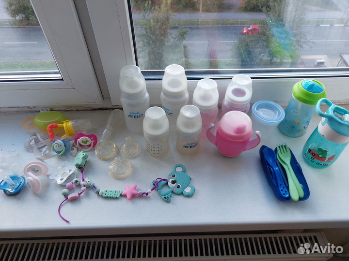 Бутылочки Avent, поильники baby go