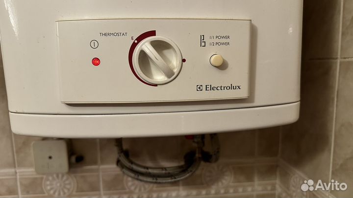 Бойлер водонагреватель Electrolux 50 л