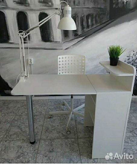 Маникюрный стол (цвета в описании)