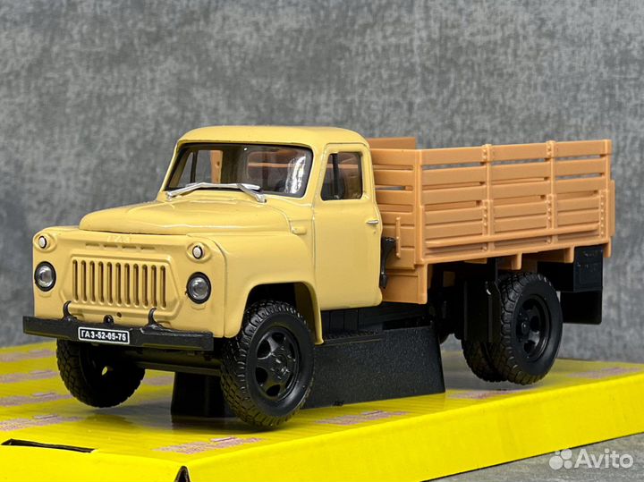 Модель газ 52-05 1/43 наш автопром