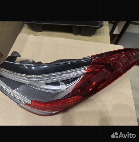 Сломанная фара от mercedes CLA 2019 год