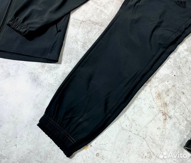 Спортивные костюмы Adidas