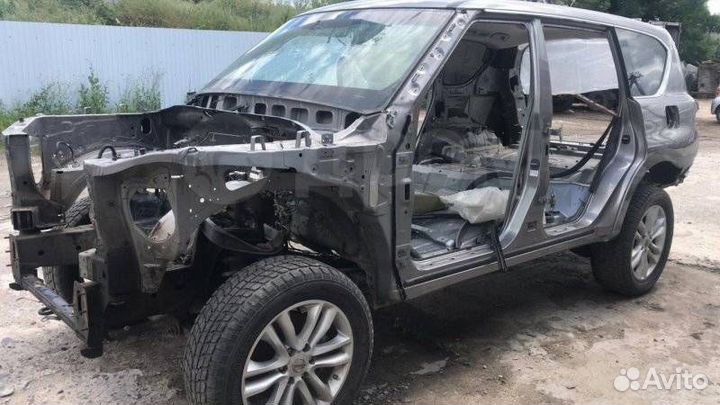 Кулак задний поворотный Nissan Patrol Y62 разбор