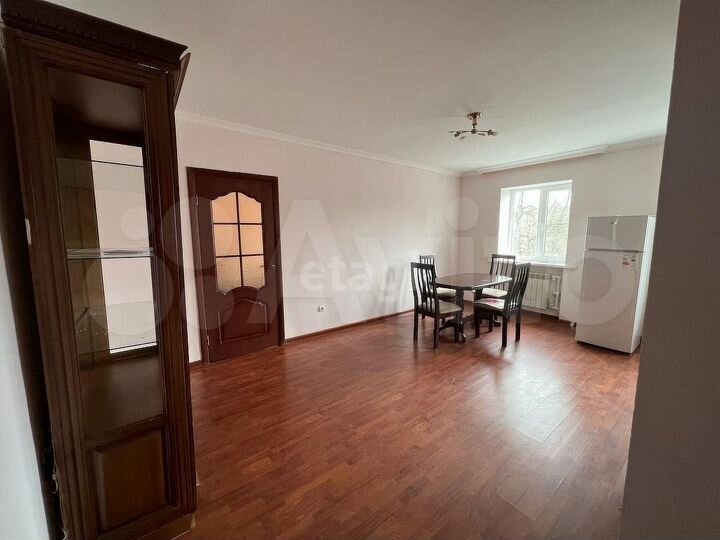 2-к. квартира, 42 м², 3/5 эт.