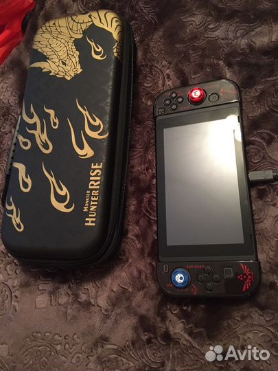 Nintendo switch rev 2 + zelda breath of the wild