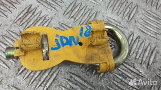 Крюк буксировочный ford fiesta 5 (JDN18H801)