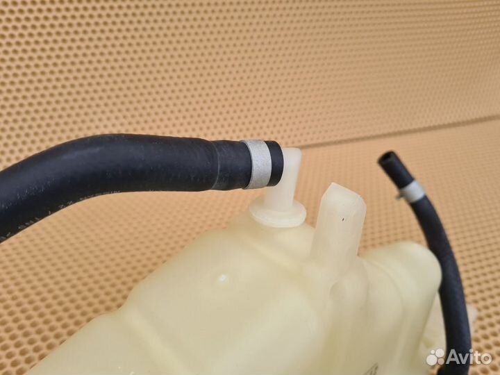 Бачок расширительный передний Infiniti M Q70 Y51