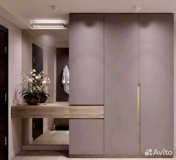 Гардеробная на заказ в прихожую