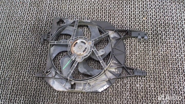 Вентилятор радиатора Opel Vivaro, 2005