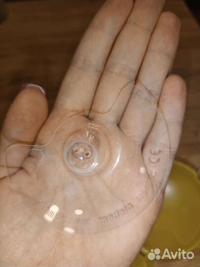 Новые накладки на соски фирмы medela