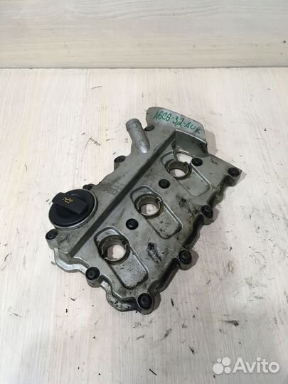 Клапанная крышка Audi A6 C6 AUK 06E103471G