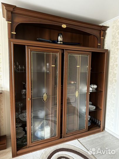 Шкаф стенка в гостиную