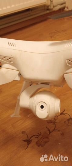 Квадрокоптер с камерой