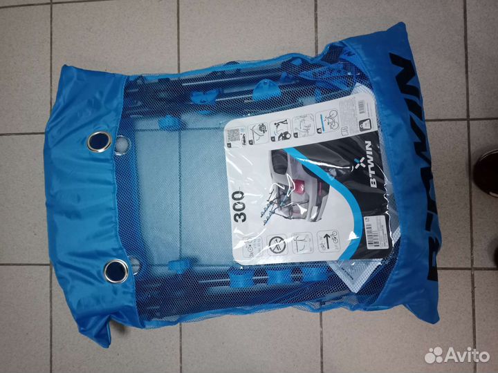 Велодержатель на заднюю дверь авто