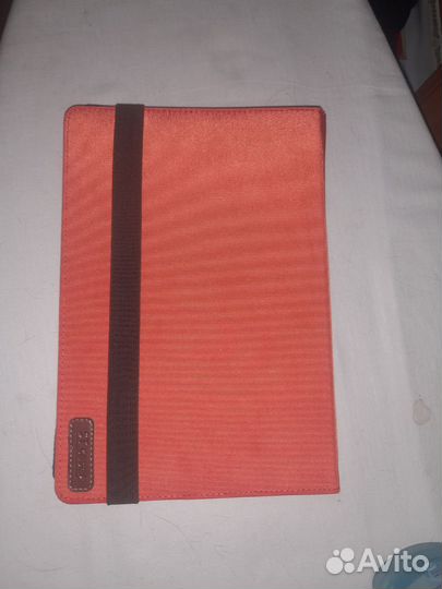 Продам унивирсальный чехол для планшета