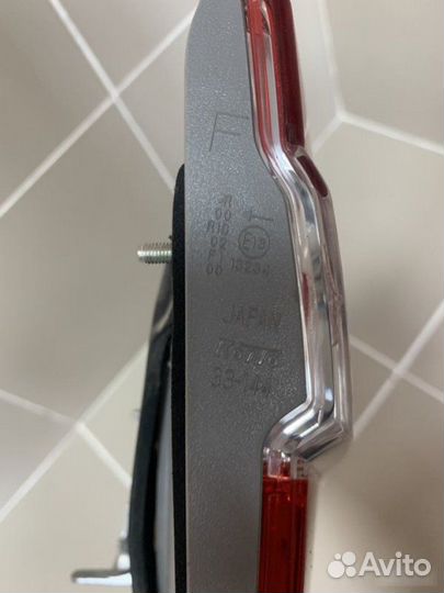 Фонарь в крышку багажника Toyota Camry V50