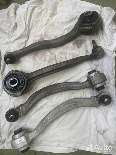 Передние рычаги Mercedes w204
