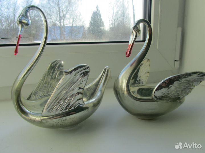 Лебеди стекло старинные