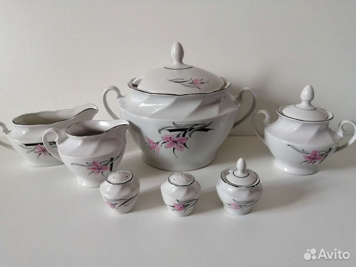 Сервиз столовый