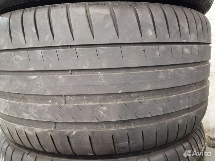 Michelin Pilot Sport 4 255/35 R18 и 225/40 R18