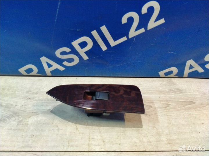 Блок управления стеклоподъемниками задний левый