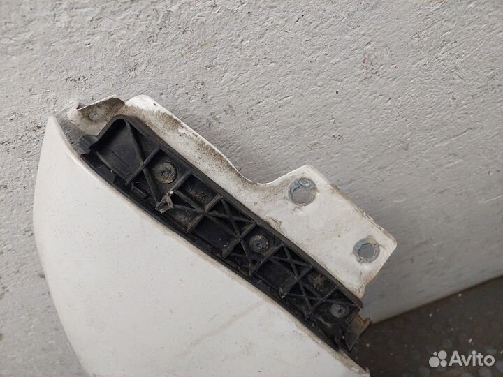 Крыло правое переднее Skoda Fabia