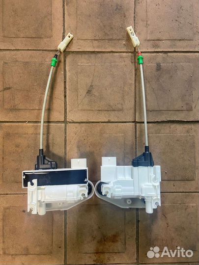 Доводчик двери BMW