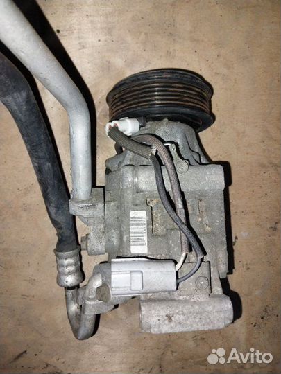 Компрессор кондиционера Toyota Corolla ZZE122