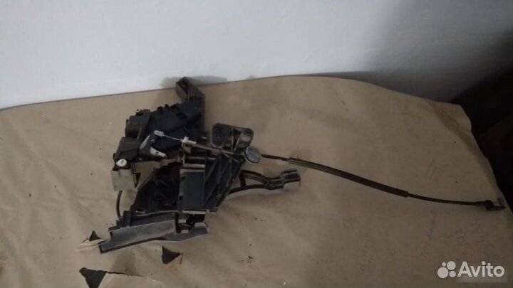 Замок двери задний правый Ford C-Max