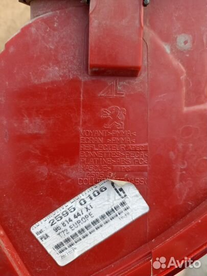 Фонарь задний левый Peugeot 308 универсал