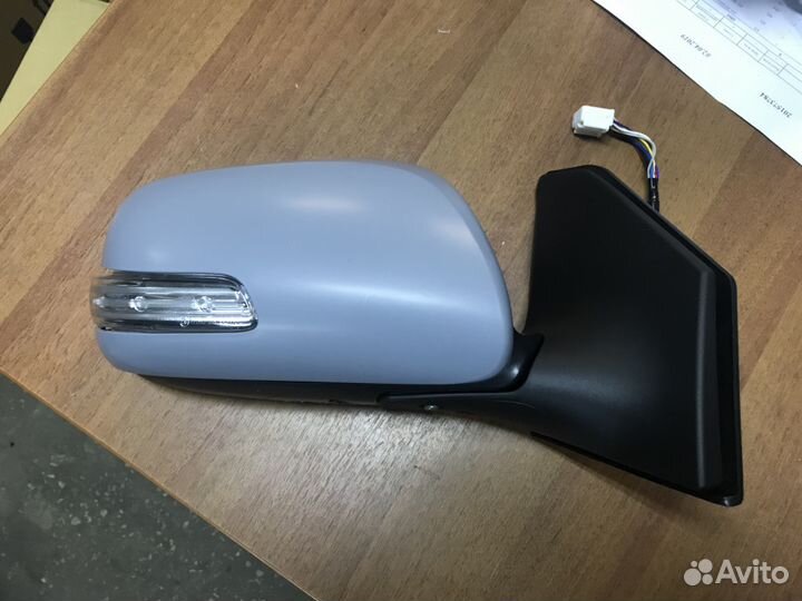 Зеркало правое 9 контактов Toyota Avensis T25