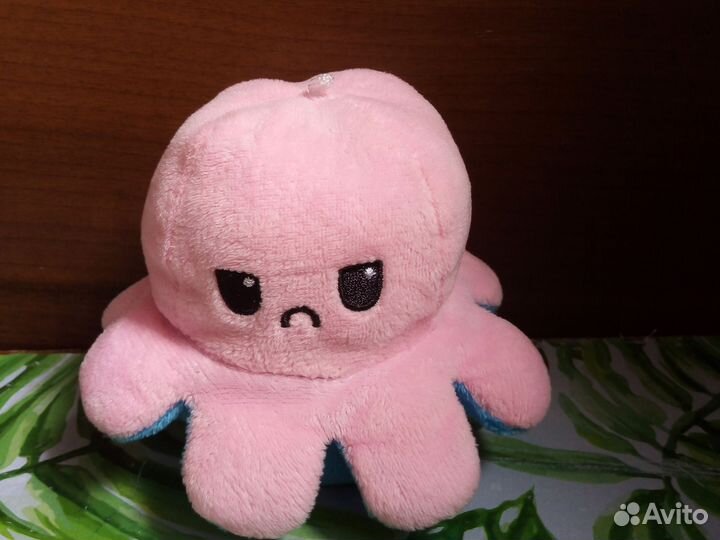 Игрушка осьменог