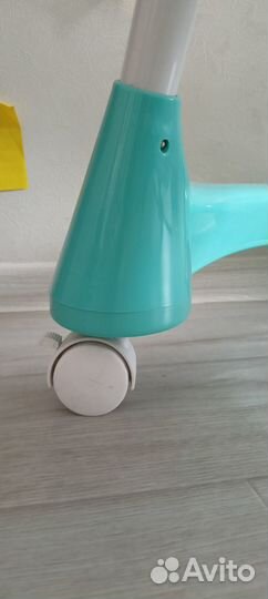 Стульчик для кормления Happy baby Kevin