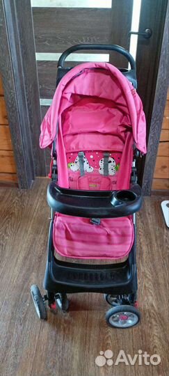 Прогулочная коляска