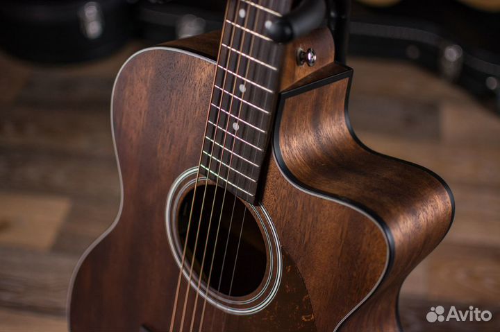 Электроакустическая гитара + Чехол