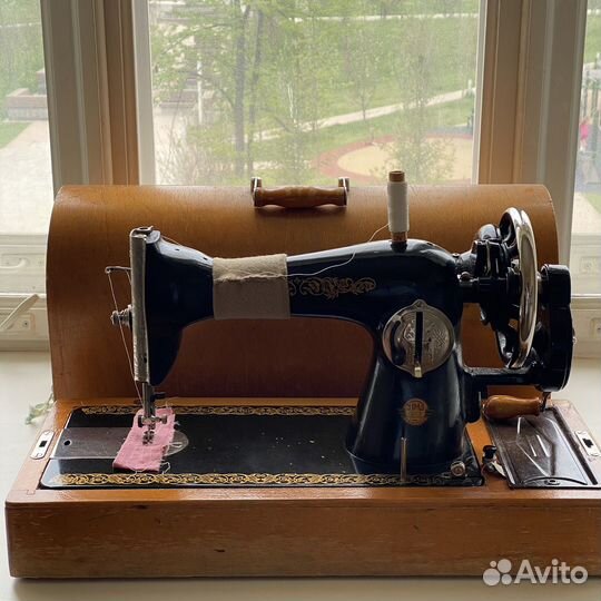 Швейная машинка подольская ручная