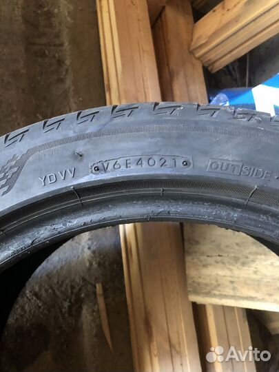 Bridgestone B-style 235/45 R18