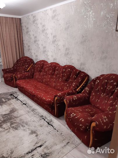 Продам диван и 2 кресла