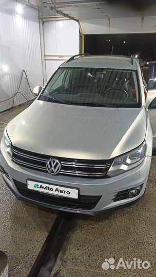 Volkswagen Tiguan 2.0 AT, 2011, 191 720 км