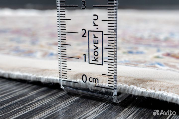 Иранский ковёр из шёлка «masterpiece QUM»