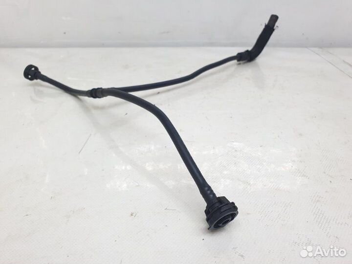 Патрубок системы охлаждения Audi A5 3.2 2009