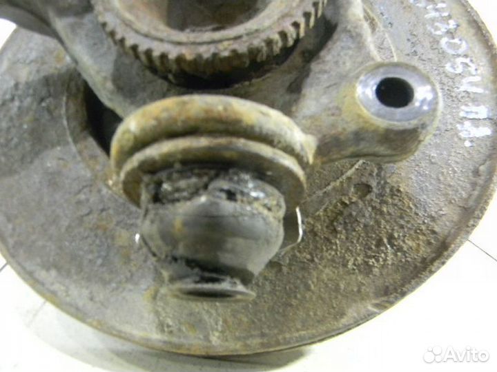 Кулак передний левый Форд