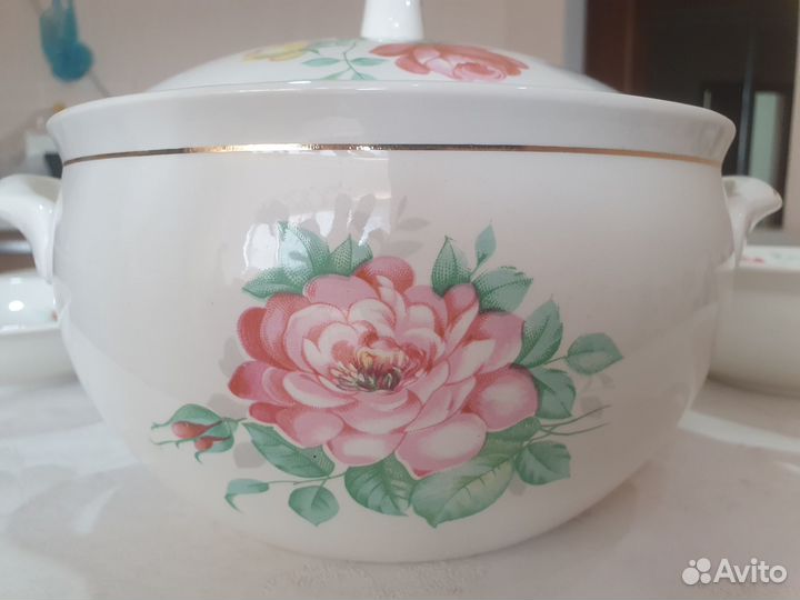 Столовый сервиз фарфор зик СССР-9 предметов